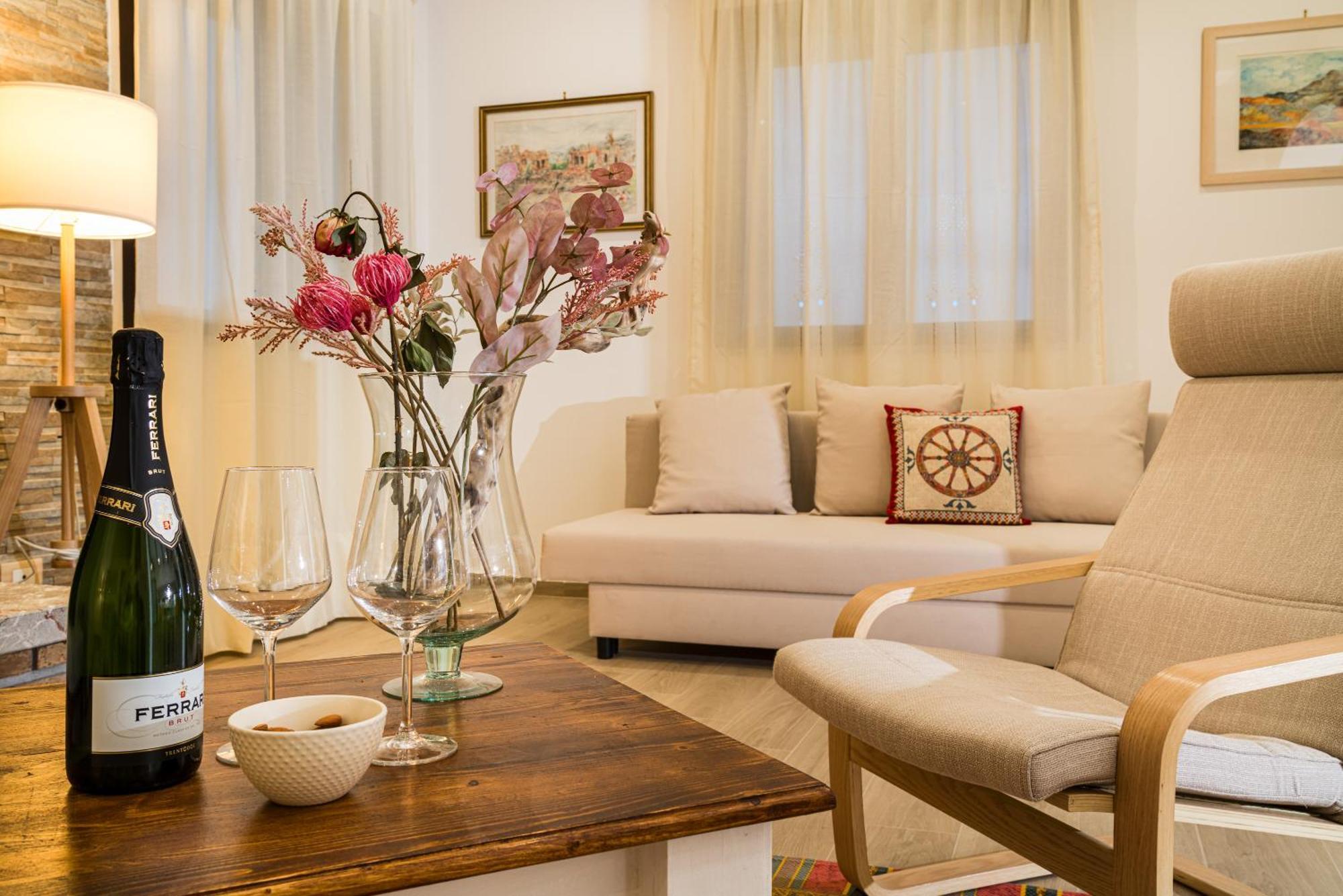 Nuciara Luxury Apartment 陶尔米纳 外观 照片
